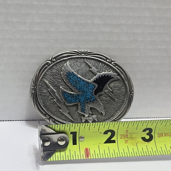 vintage silver belt buckle featuring an eagle with a crushed turquoise inlay - Picture 7 of 7